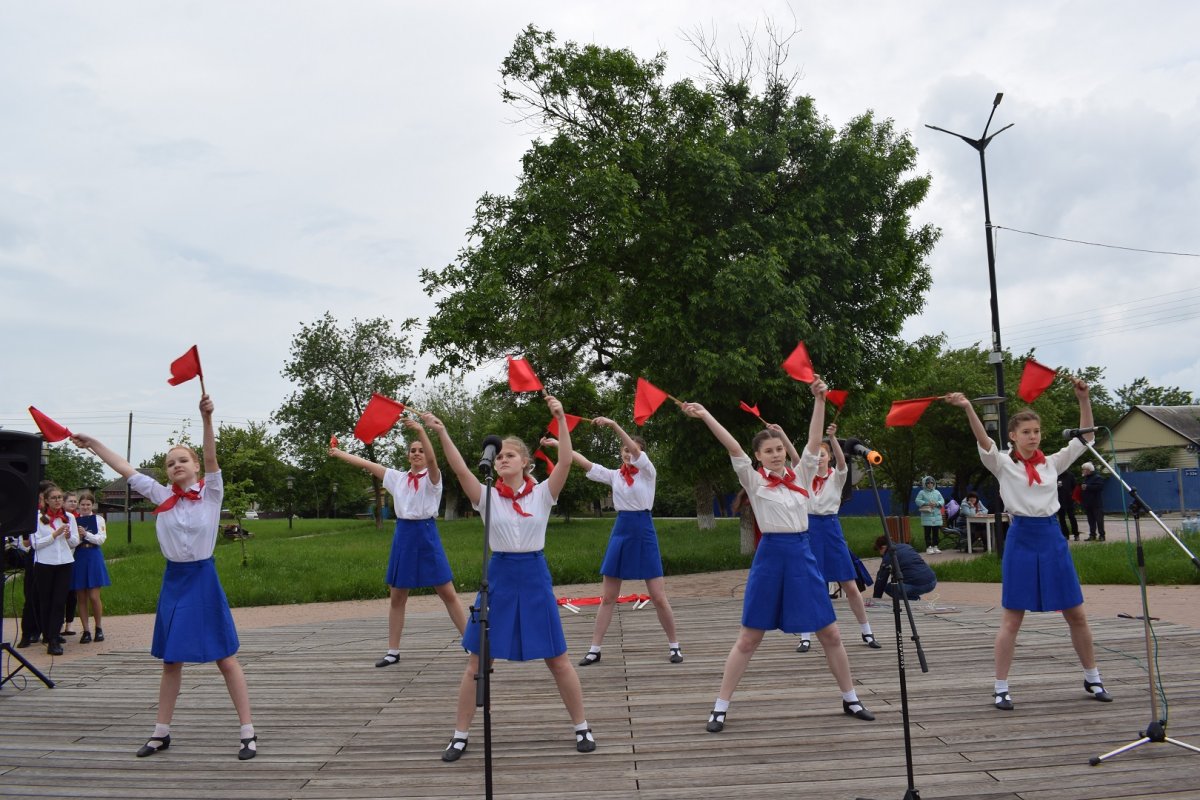 К борьбе за дело Ленина-Сталина будь готов плакат