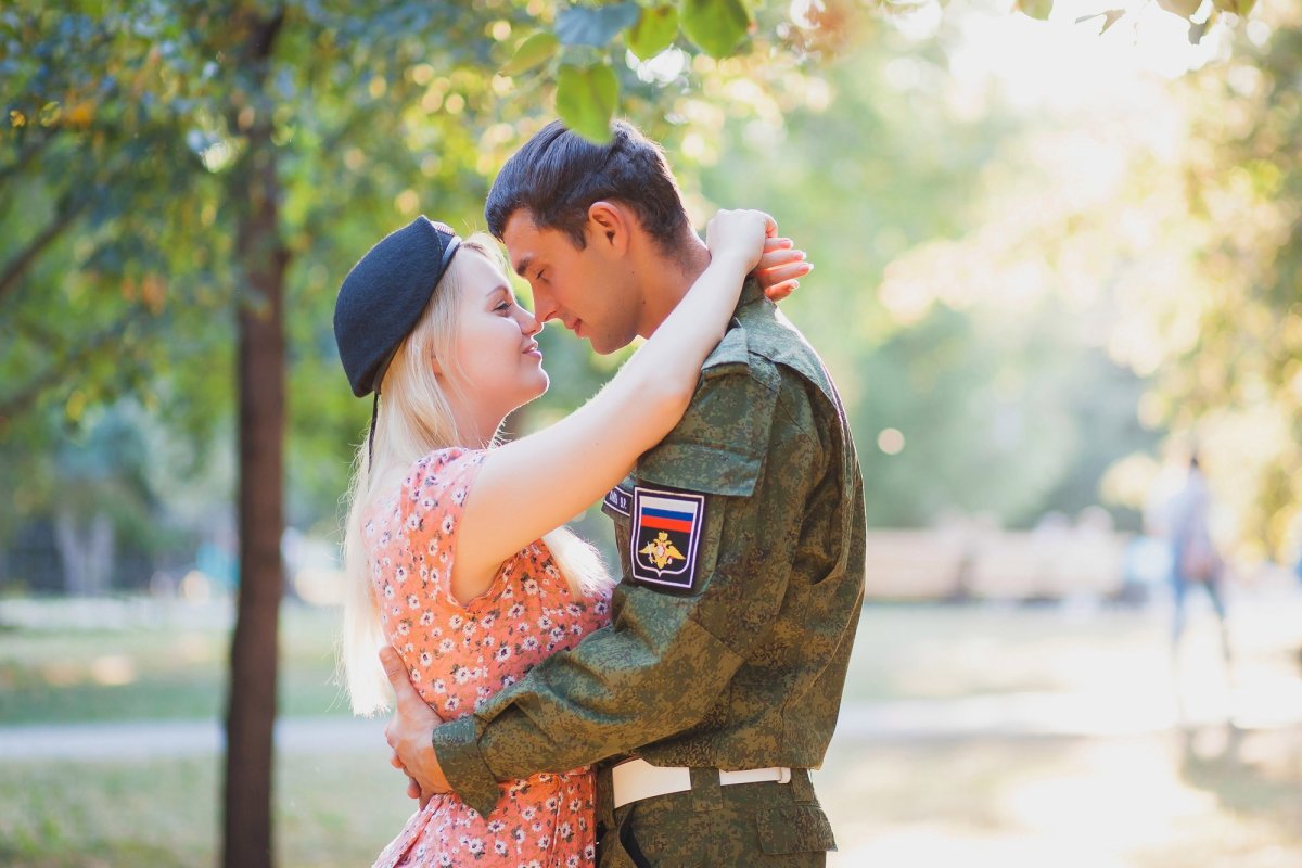 Верная девушка