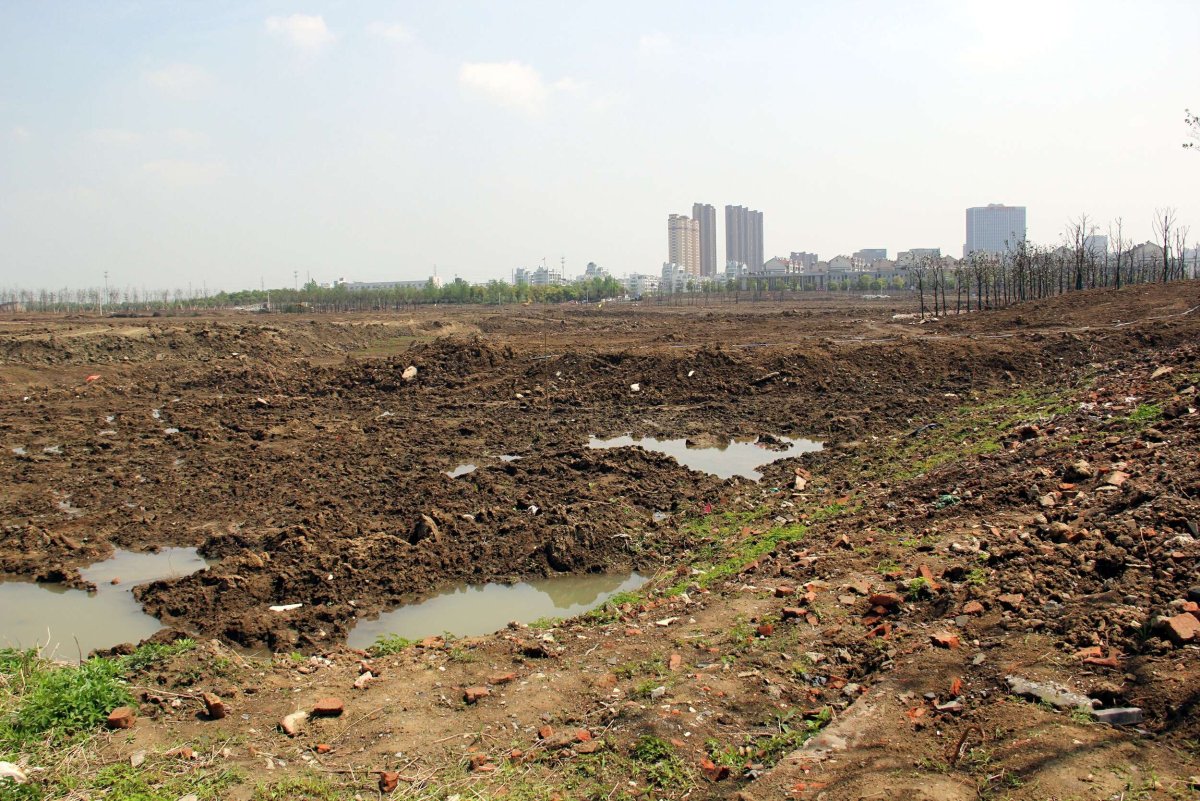 Загрязнение почвы