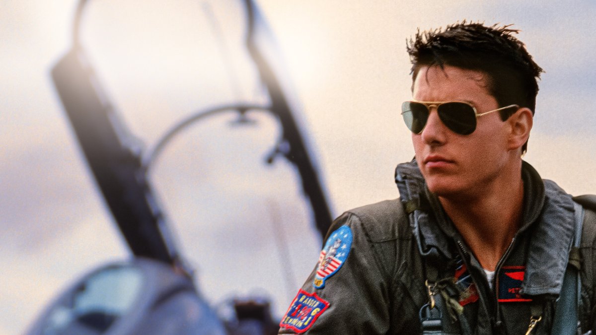 Том Круз в очках авиаторах