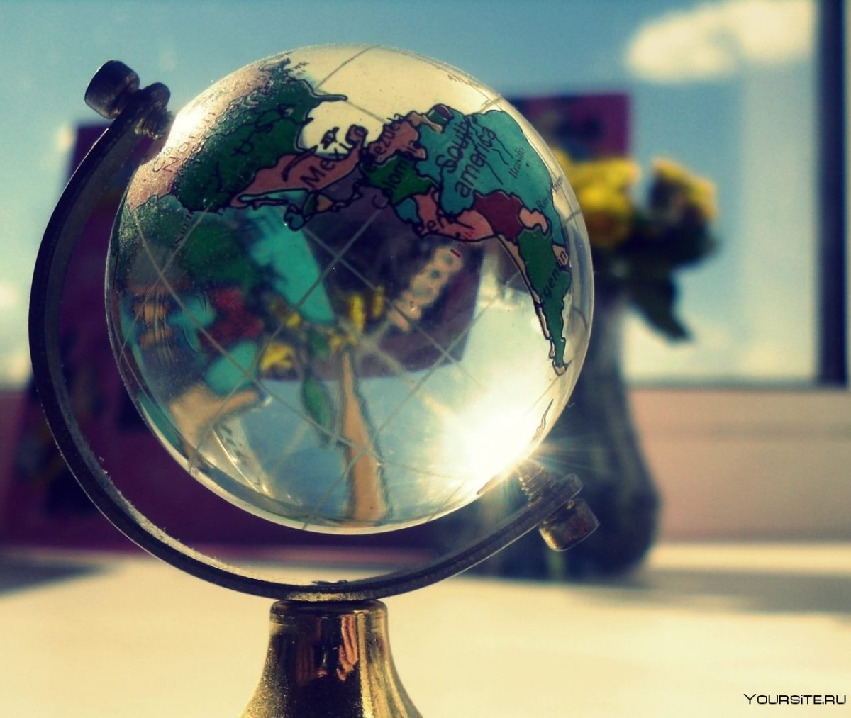 Красивый Глобус