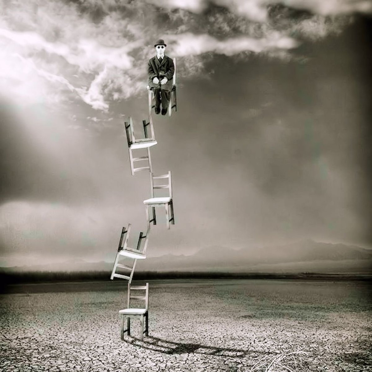 Сюрреализм успех