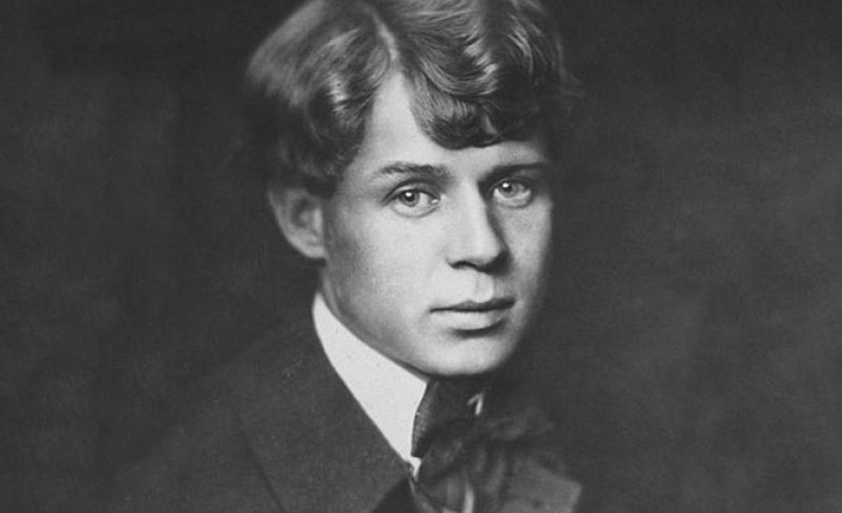Есенин в профиль