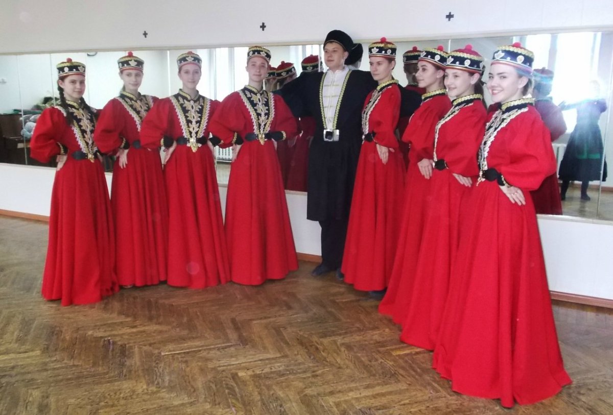 Калмыцкий национальный костюм