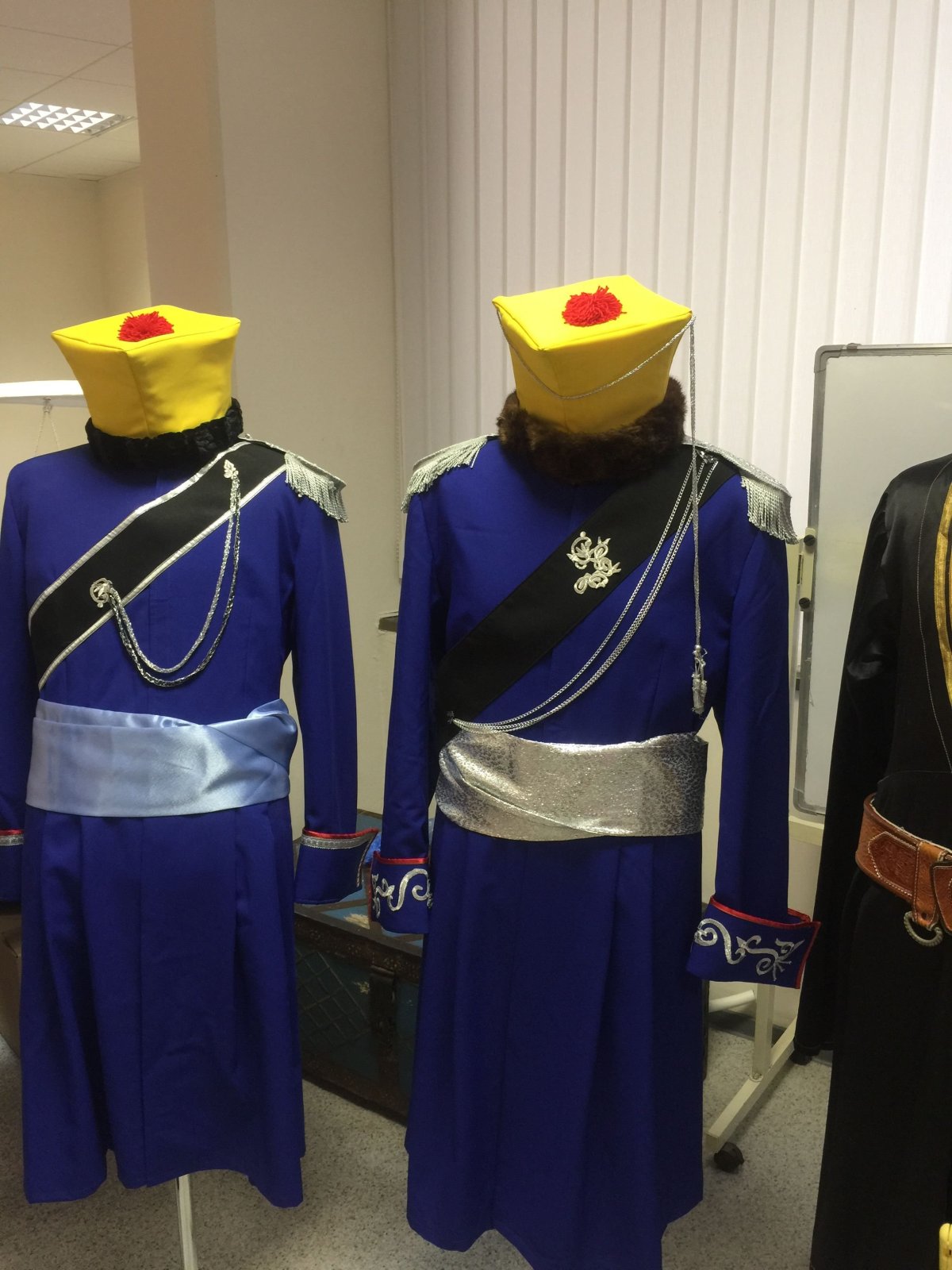 Национальный костюм калмыки рисунок