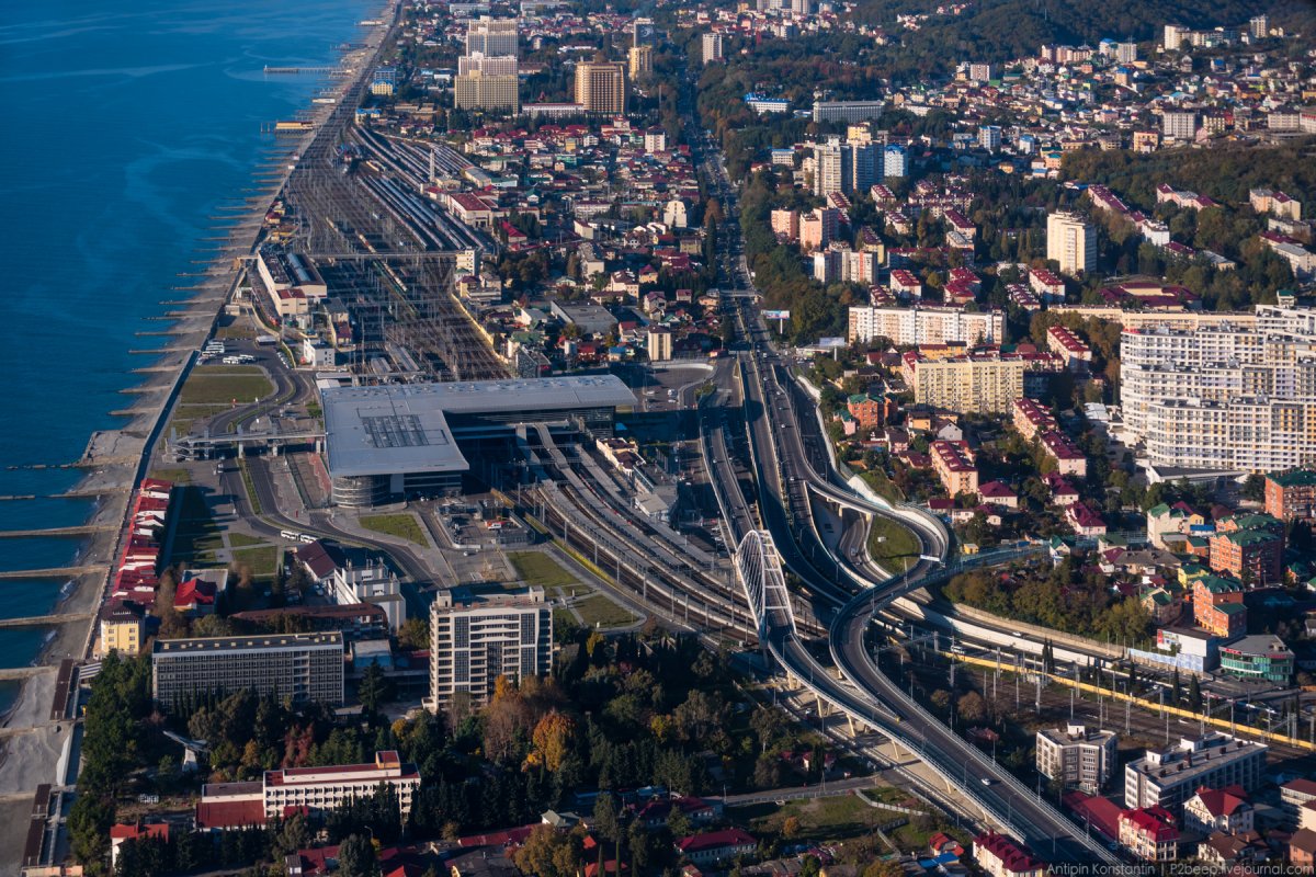 Адлер 2000 год