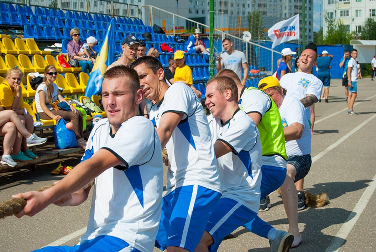 Цветные силуэты спортсменов