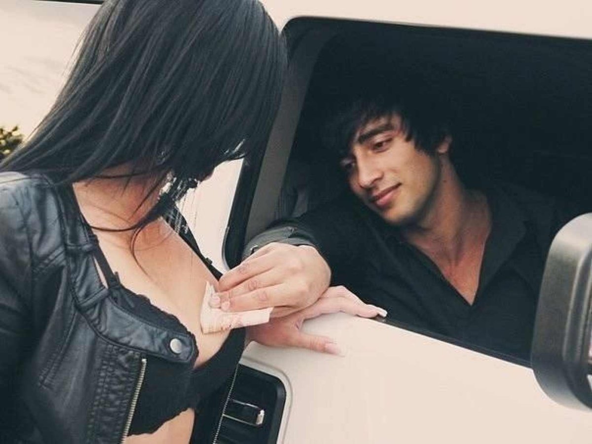 Кавказские парни и девушки