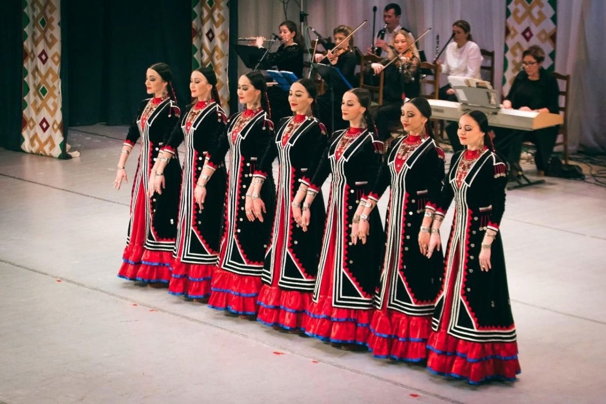 Ансамбль Мурас фальклор