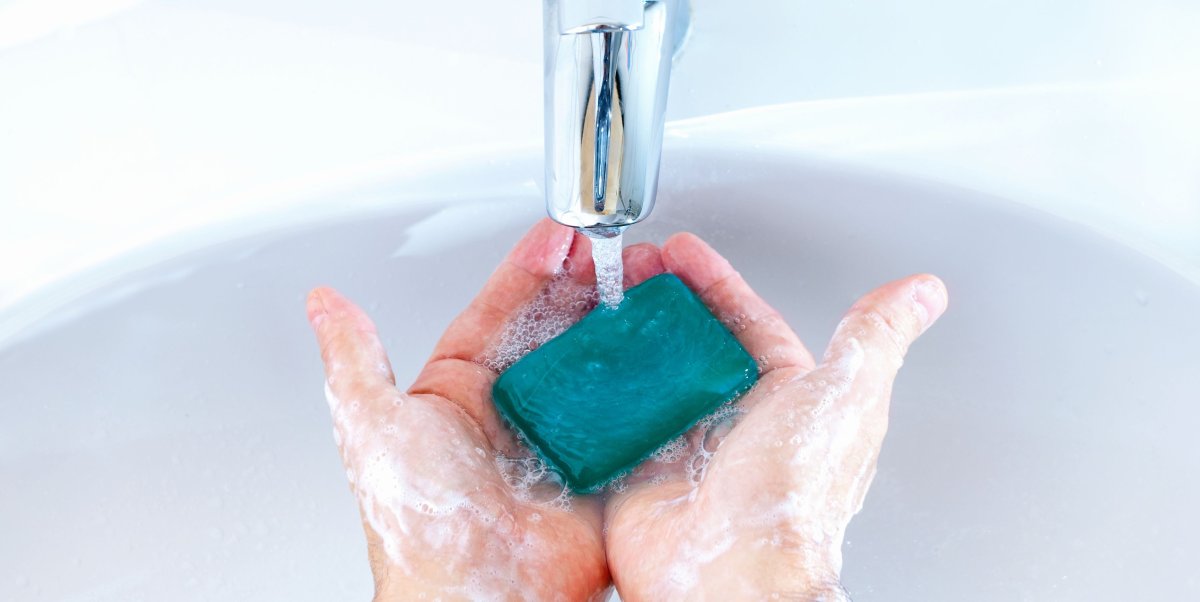 Мытье человека