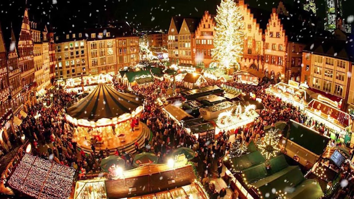 Рождественская ярмарка в Праге Чехия