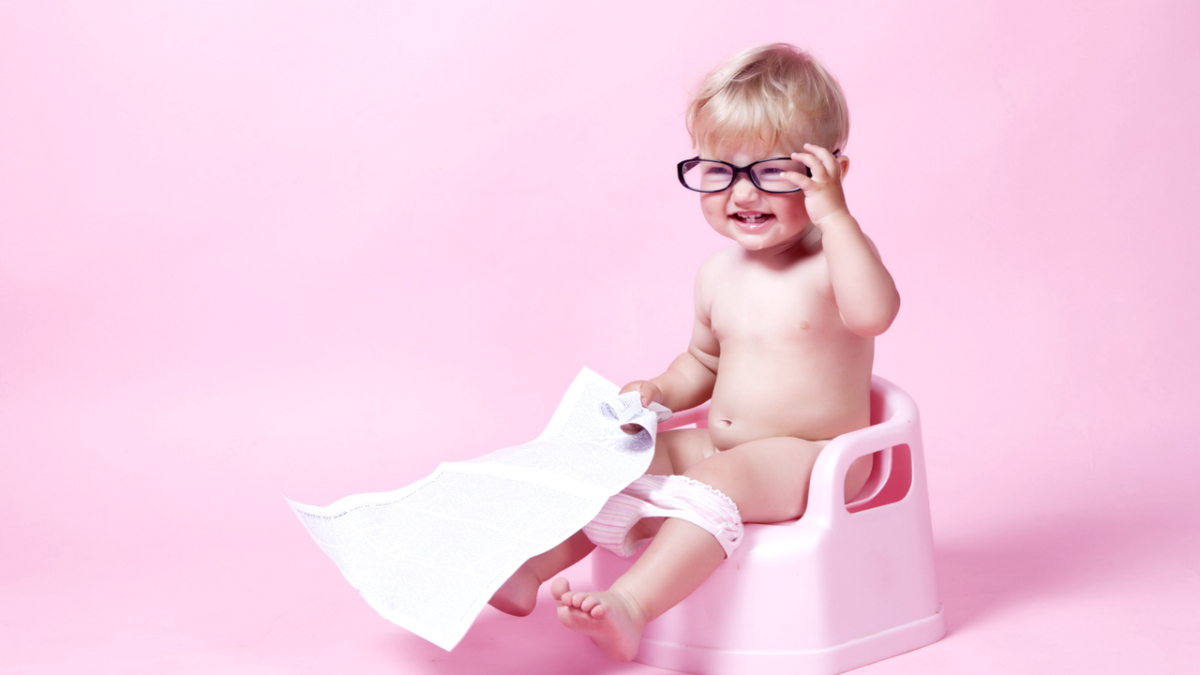 Взрослая девушка на горшке