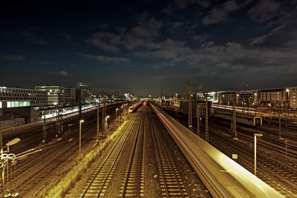 Красивая ЖД станция