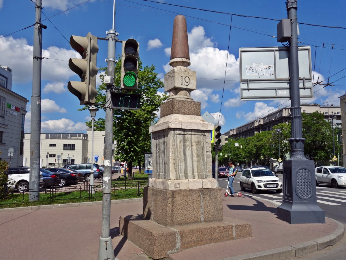 Столбы верстовые Гатчина 18 век