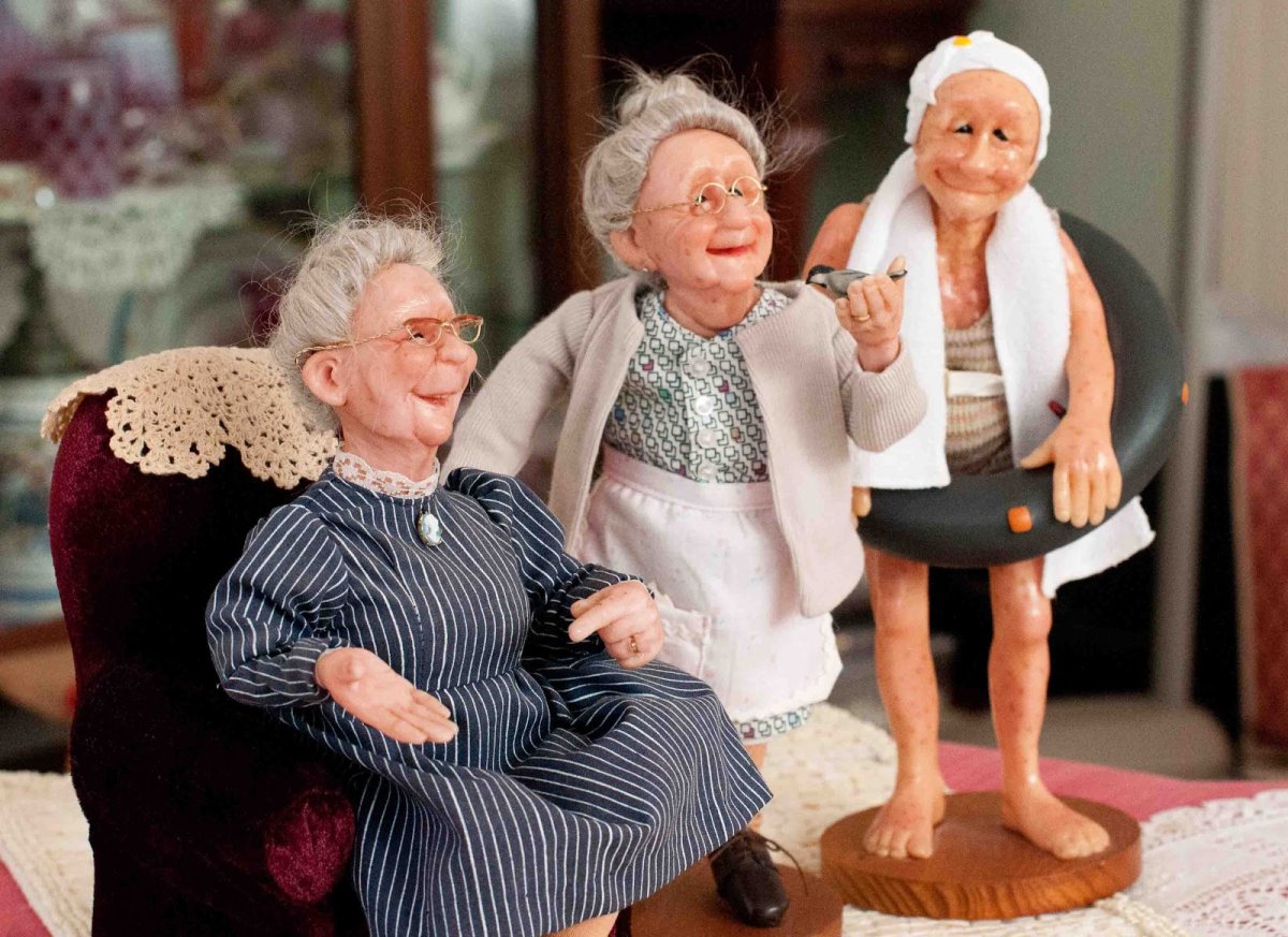 Мультяшный дедушка и бабушка