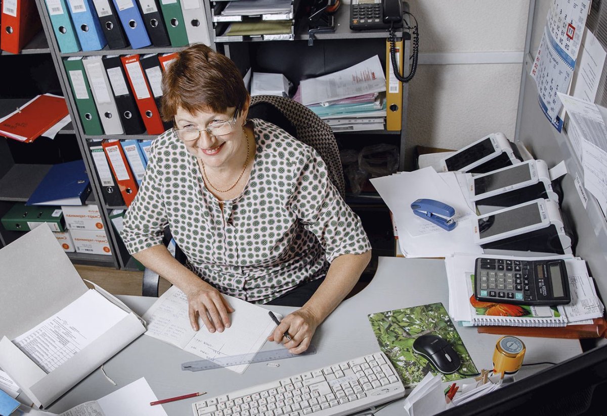 Женщина бухгалтер