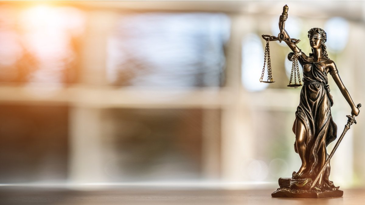 Весы правосудия