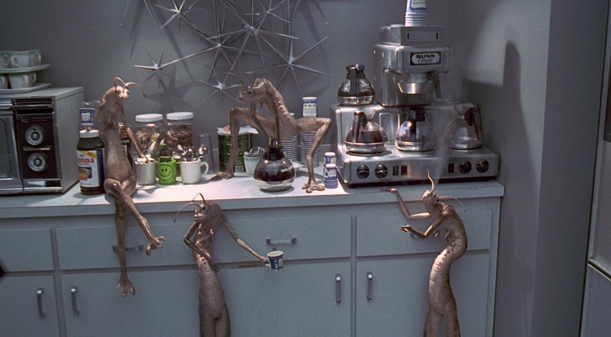 Тараканы с фильма люди в черном