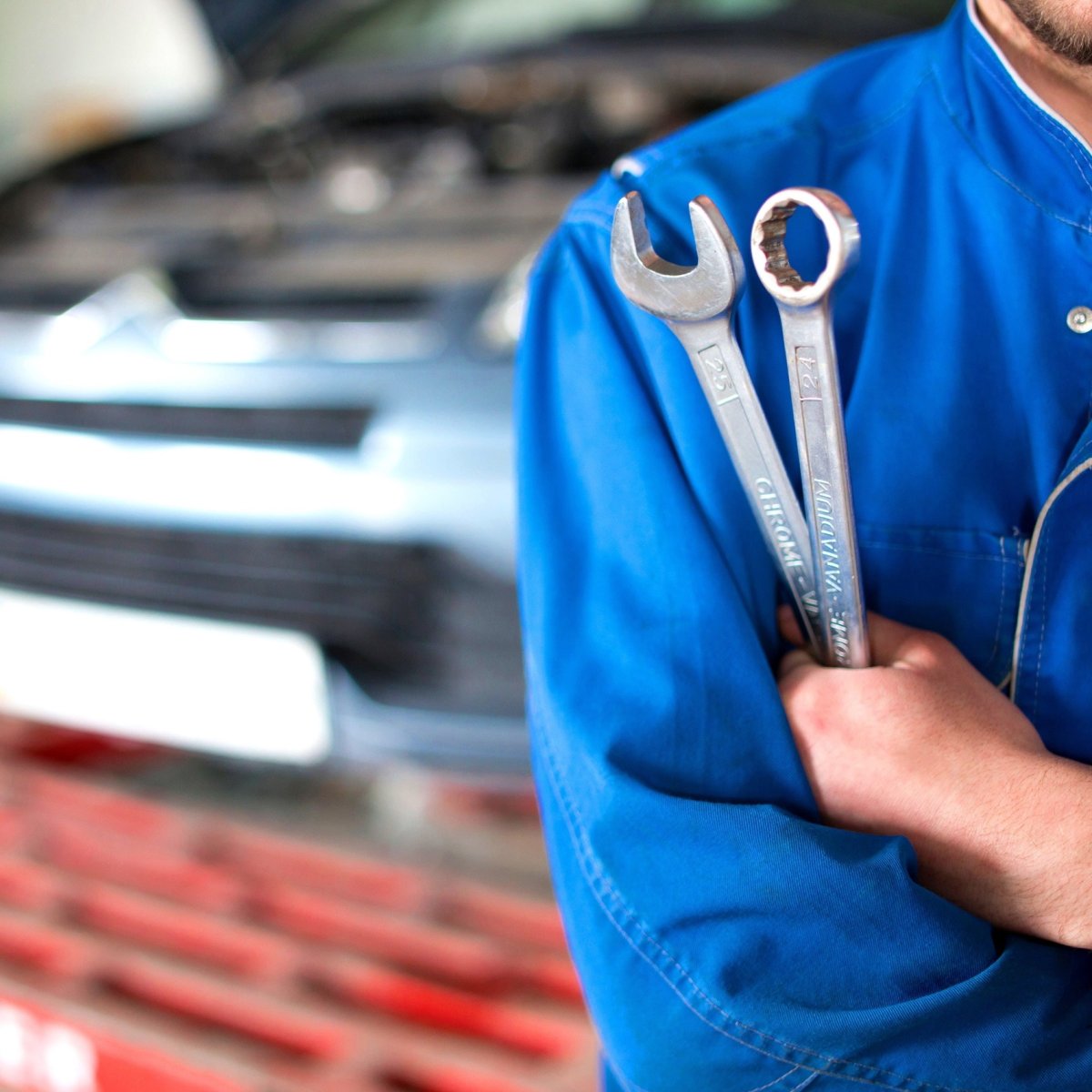 Автослесарь грузовых автомобилей