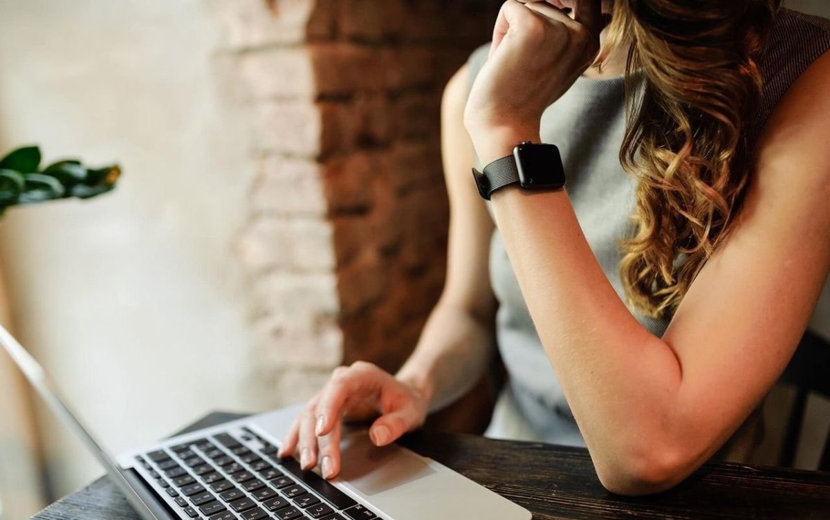 Ноутбук руки