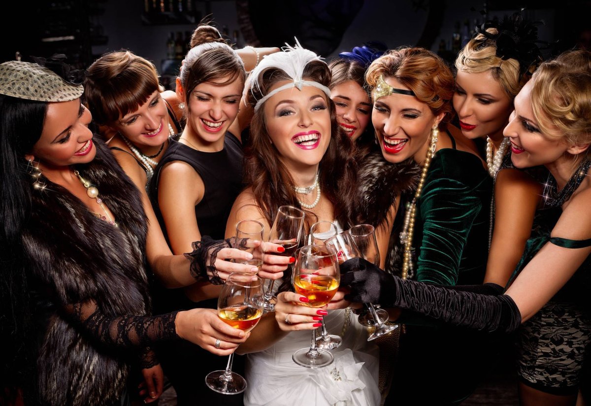 Веселые конкурсы для женщин на корпоратив