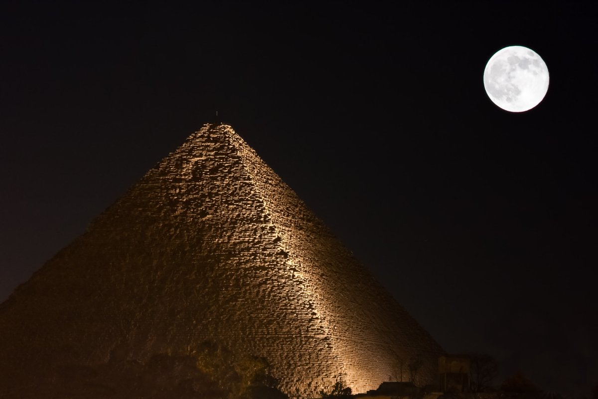 Вершина пирамиды Хеопса