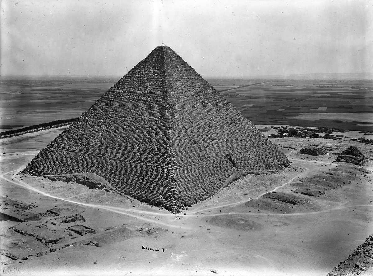 Пирамида Хефрена и сфинкс