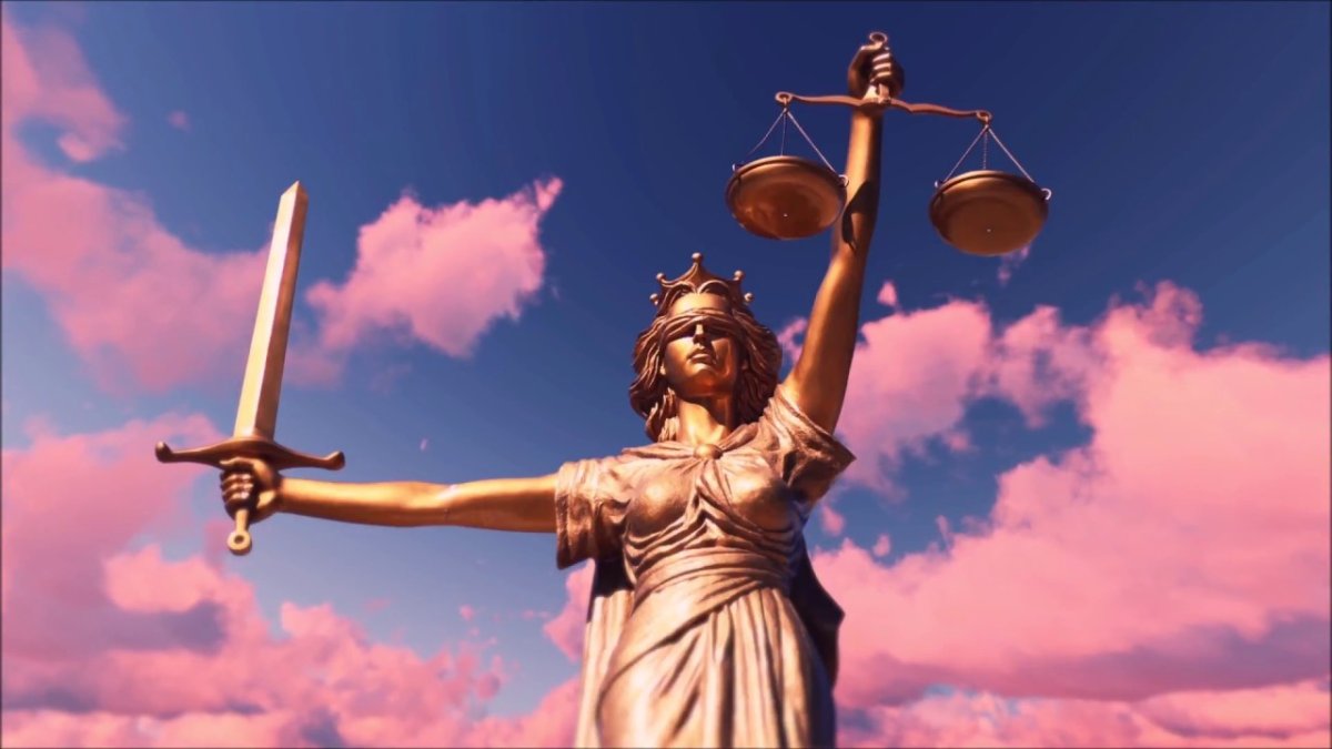 Статуя Богини правосудия Фемиды