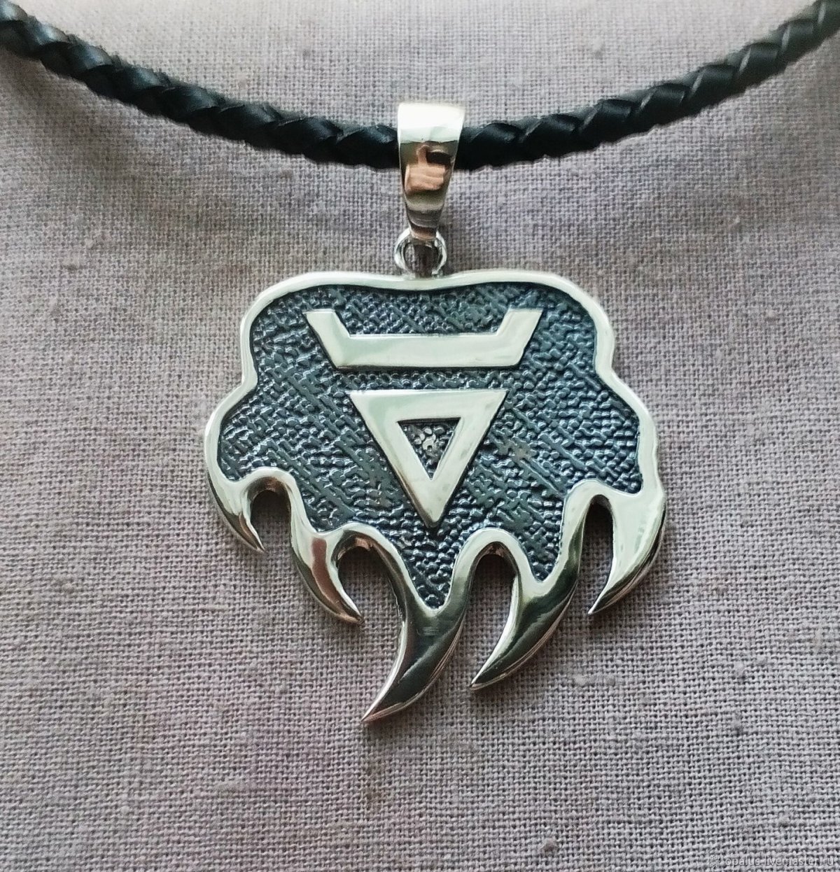 Печать Велеса медвежья лапа