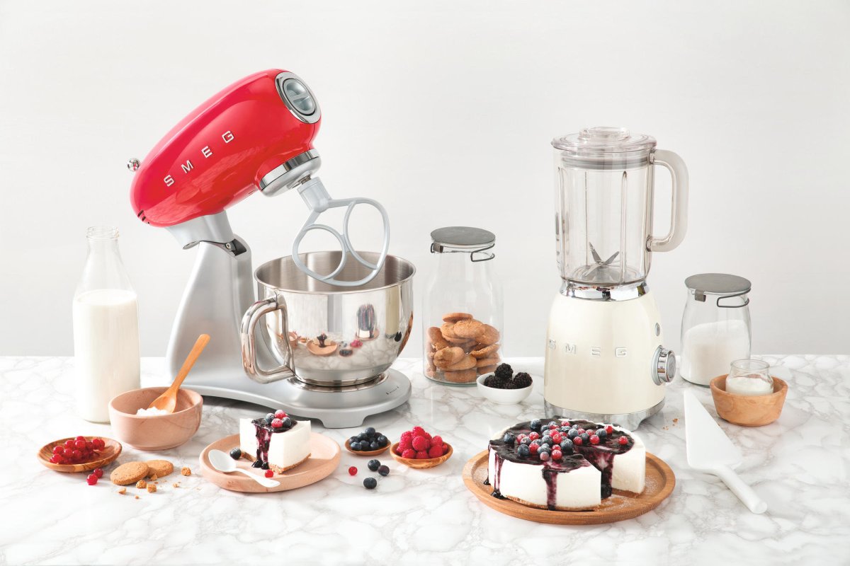Блендер Smeg blf01rdeu