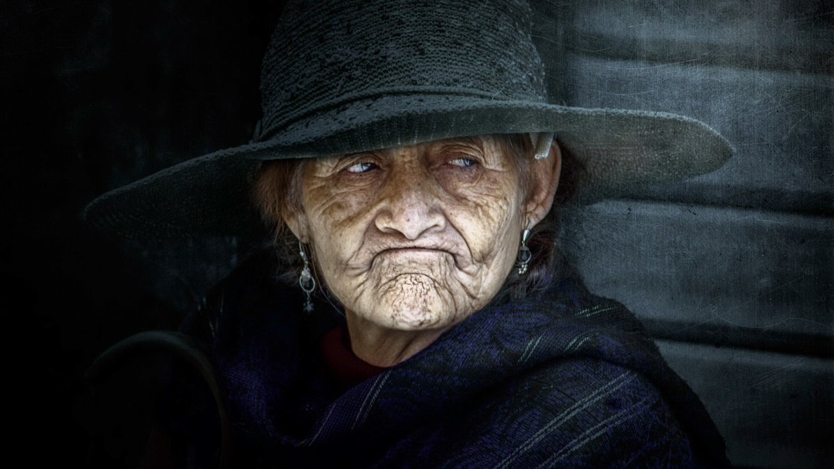 Горький бабушка Изергиль