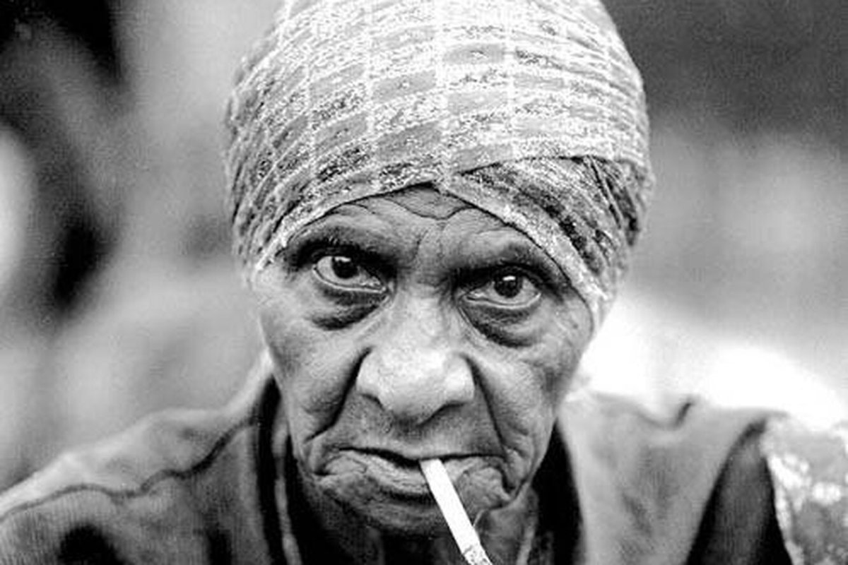 Старуха Изергиль фильм