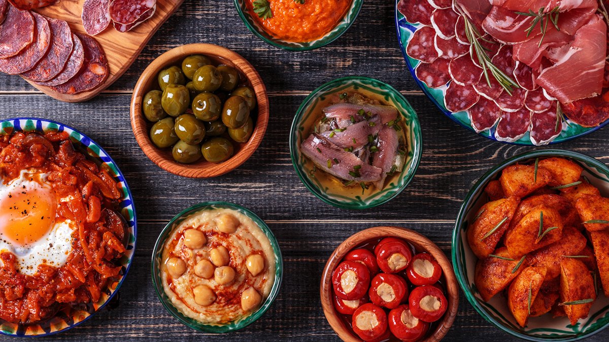 Много разных блюд