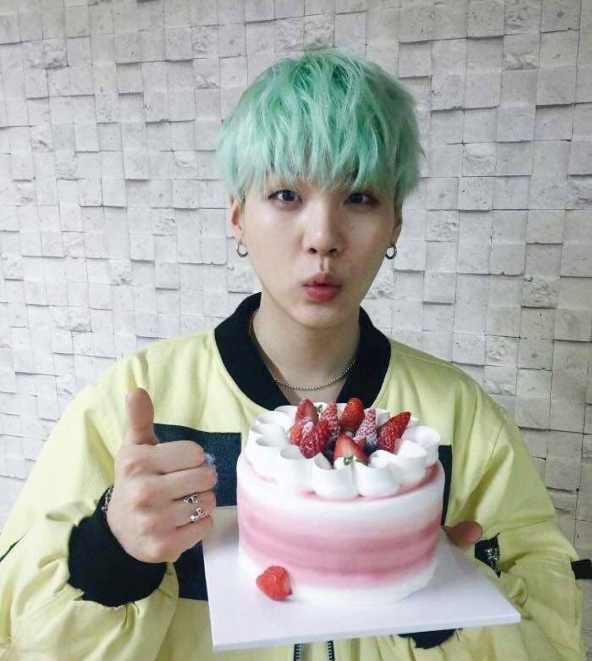 Торт БТС Юнги