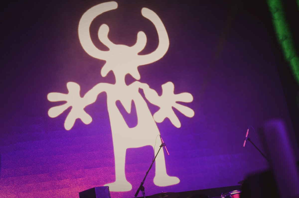 Группа руки вверх человечек