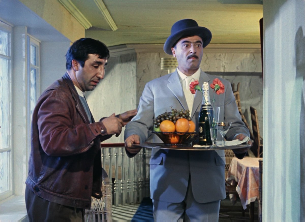 Владимир Этуш товарищ Саахов