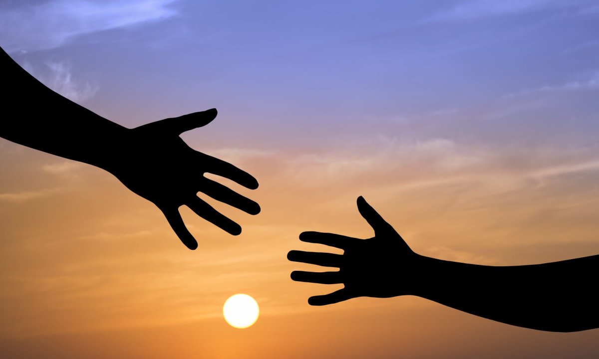 Протяни руку помощи