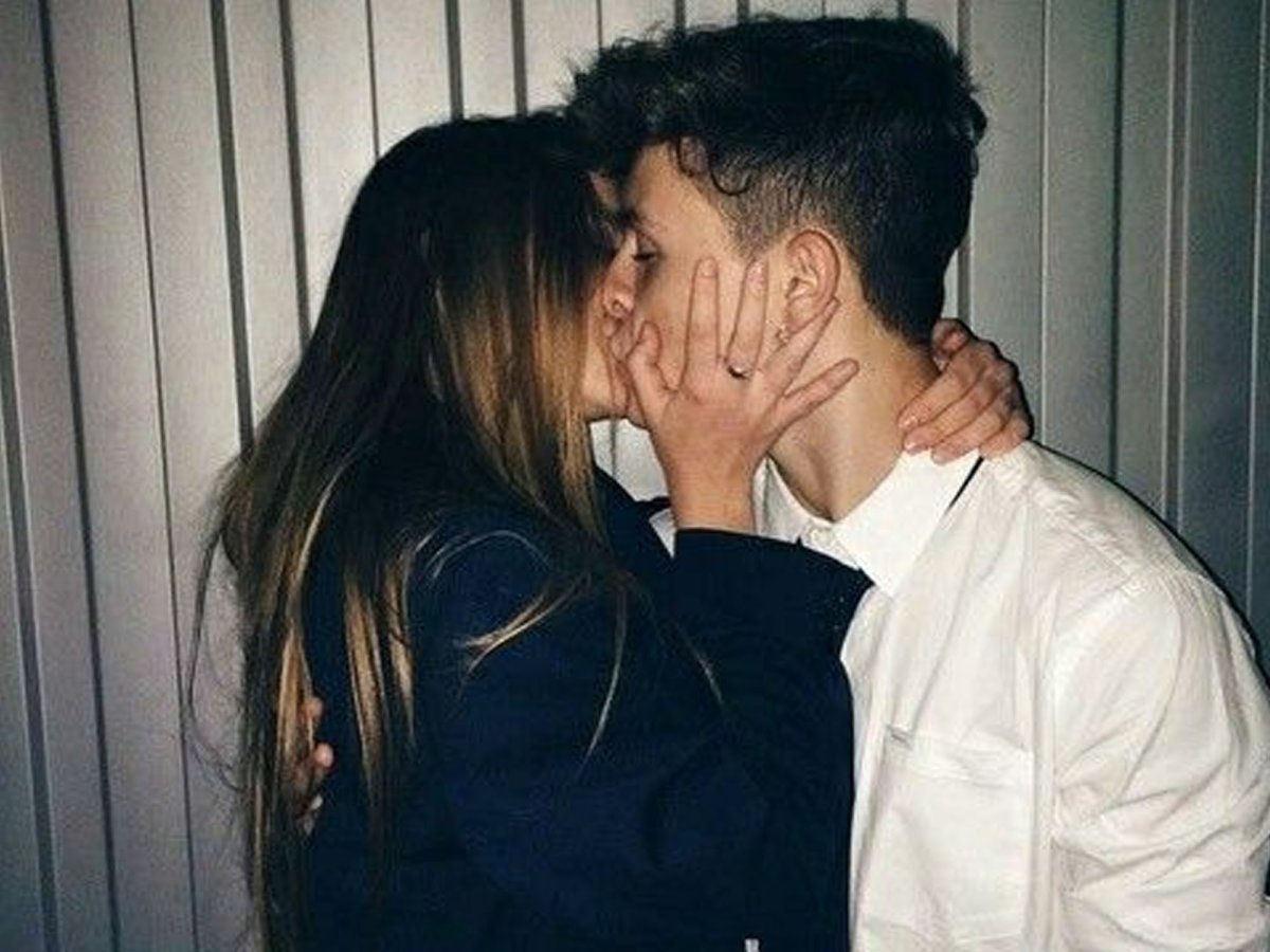 Поцелуй без лица