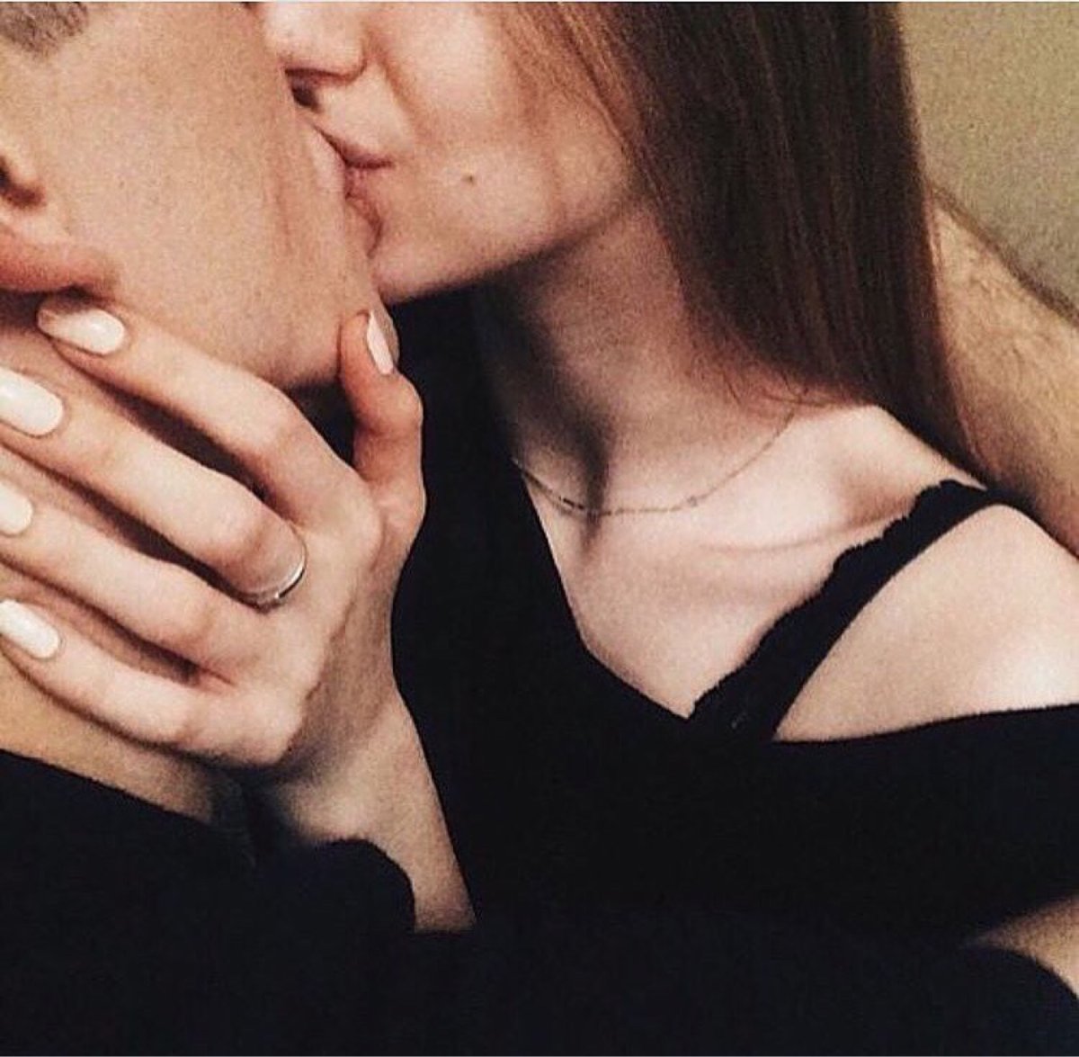 Поцелуй без лица