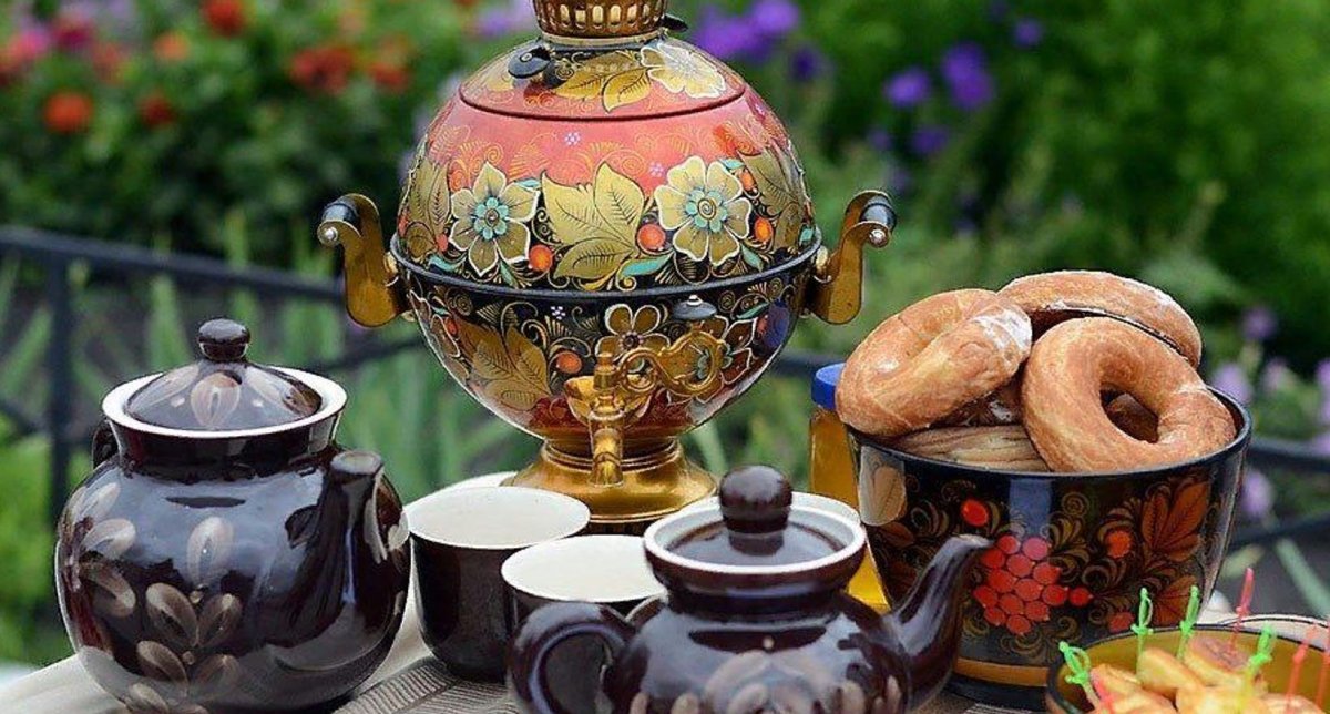 Тульский самовар чаепитие с пряником тульским