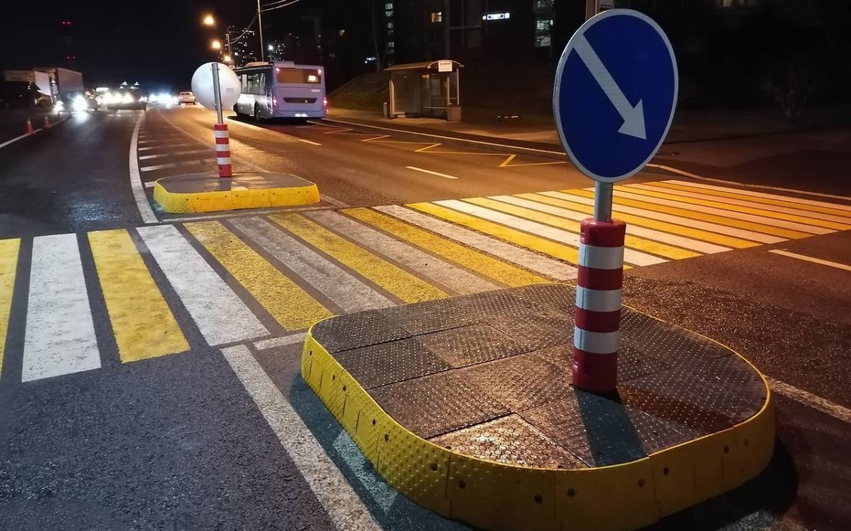 Островок безопасности на дороге