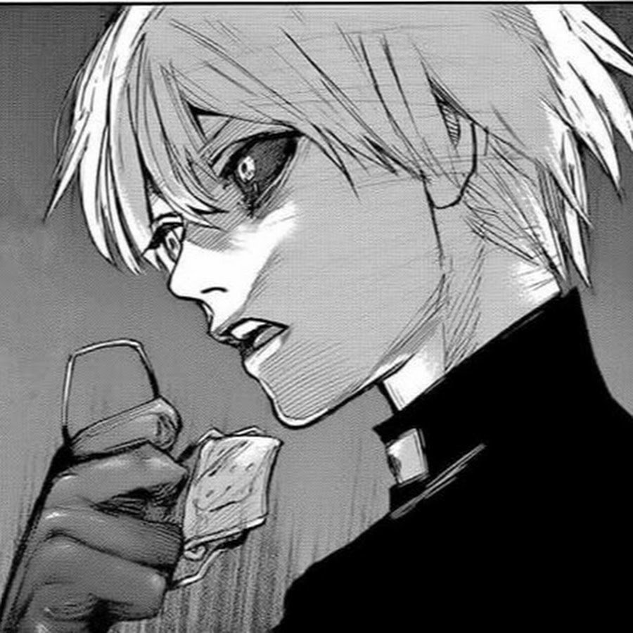 Сасаки Хайсе улыбается