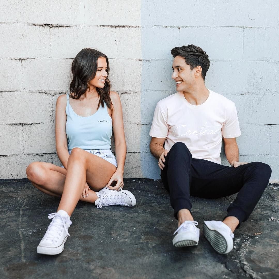 Красивая пара подростков