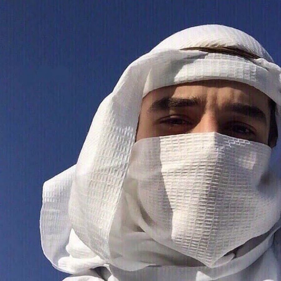 Араб с закрытым лицом