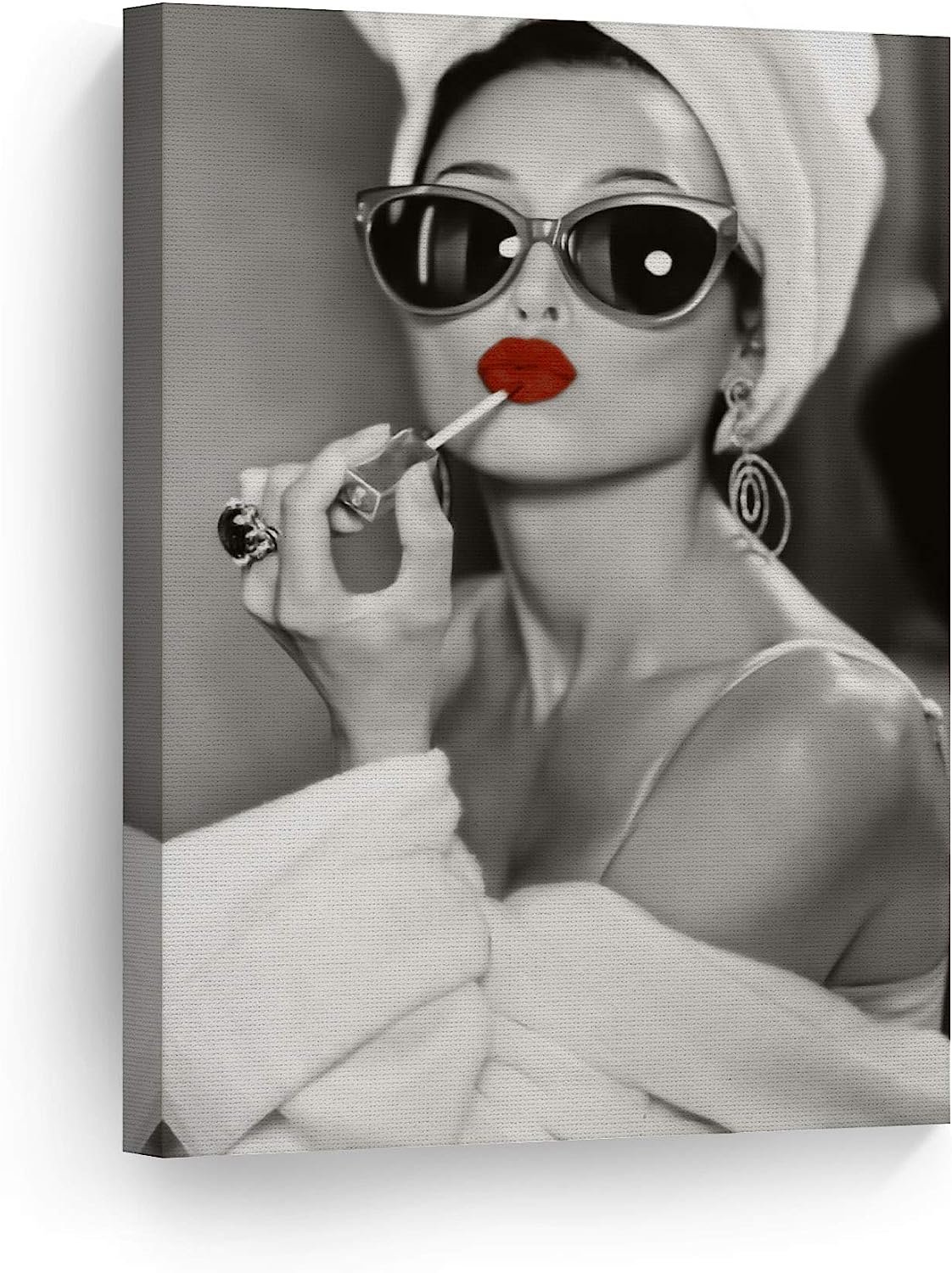 Мусульманка с цветами в руках