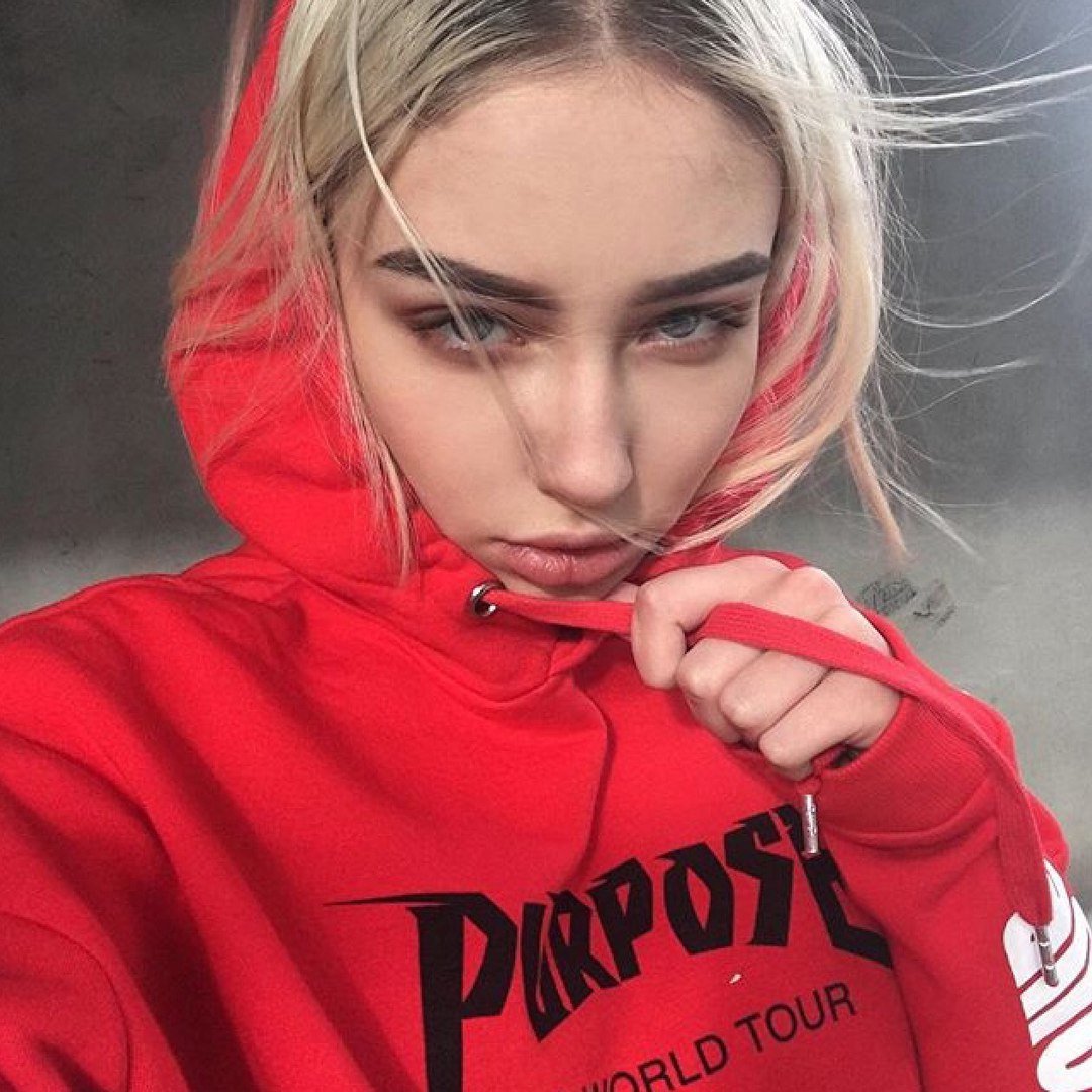 Настя Рябова