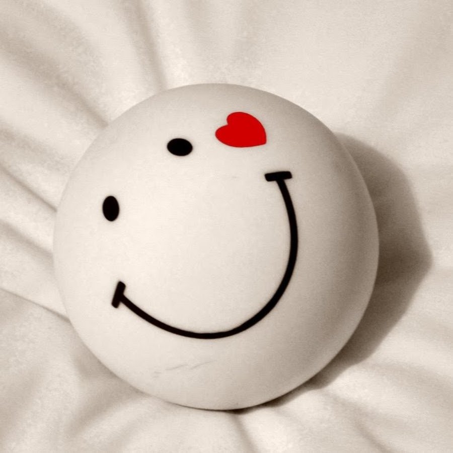 Девушка с зонтиком от солнца