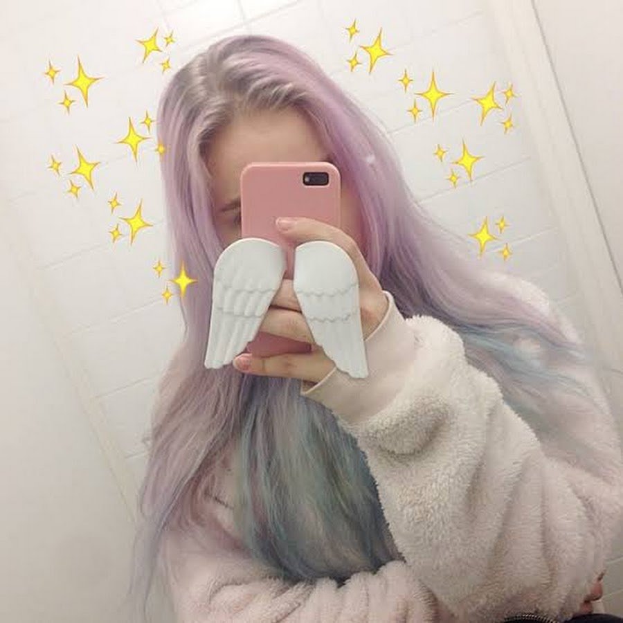 Милая девочка без лица