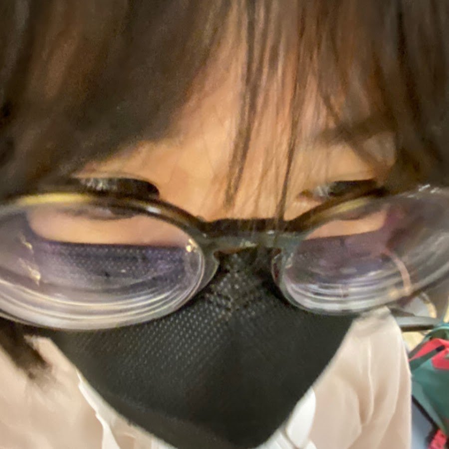 Эстетичные рисунки девушек без лица