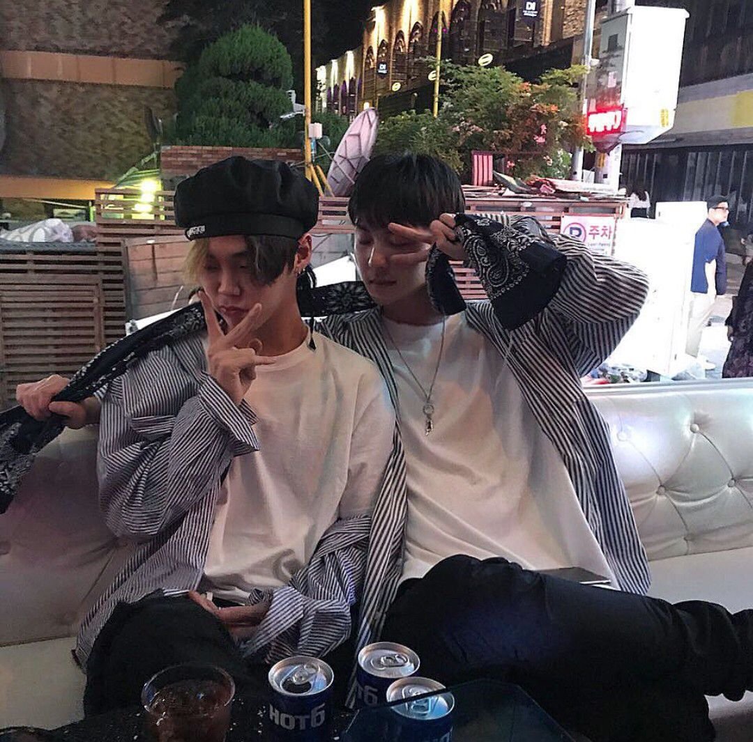 Корейские парочки друзья